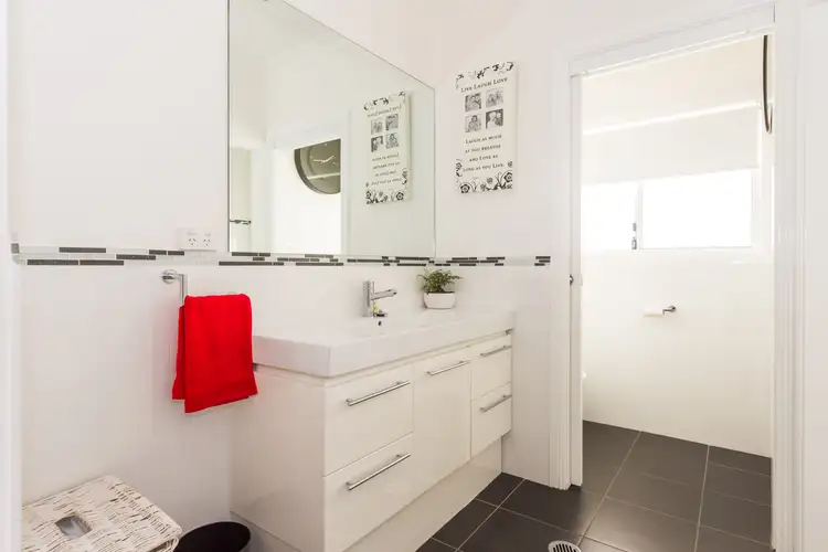 Fourth view of Homely house listing, 8 Roselawn Drive, Orange NSW 2800