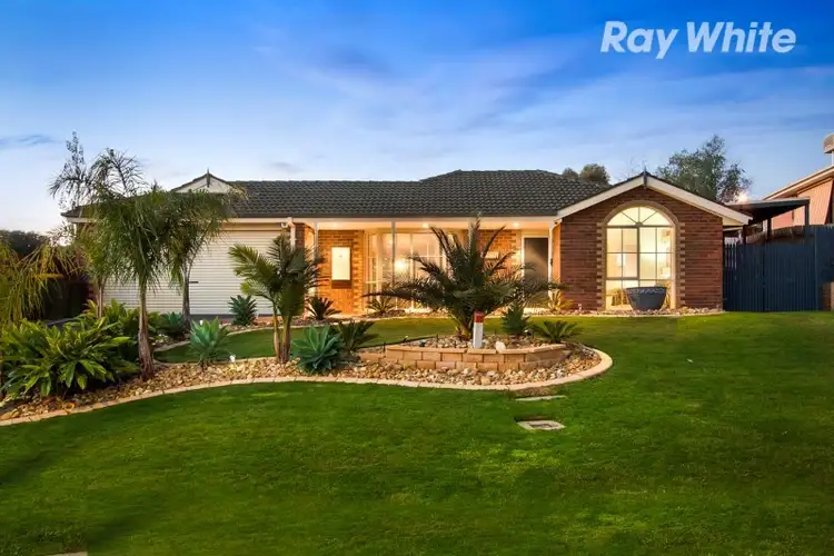 22 Osborn Grove, Pakenham VIC 3810