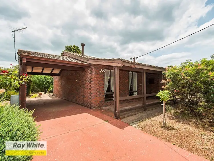 6 White Road, Kalamunda WA 6076