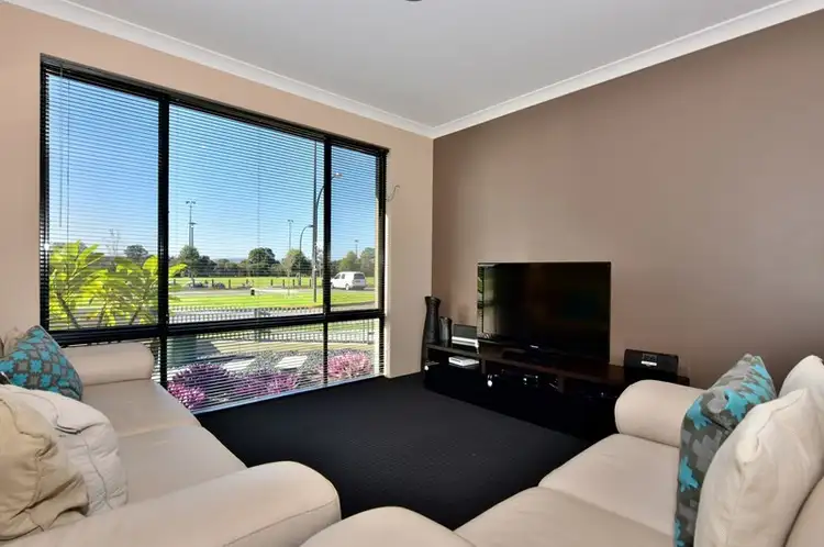 18 Maffina Parade, Ellenbrook WA 6069