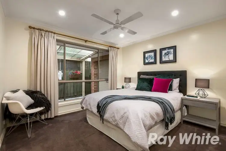 Fifth view of Homely house listing, 17 Cunningham Close, Aspendale Gardens VIC 3195