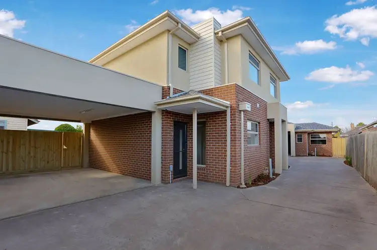 2/24 Lahinch Street, Broadmeadows VIC 3047