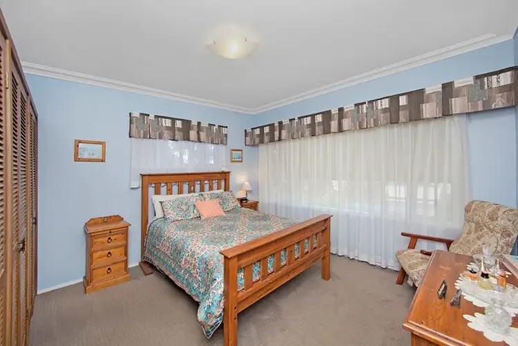 Fifth view of Homely house listing, 20 Kenmare Avenue, Berkeley Vale NSW 2261