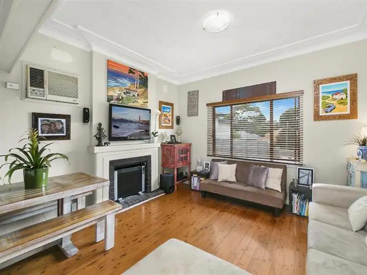 Fifth view of Homely house listing, 4 Delaigh Avenue, North Curl Curl NSW 2099