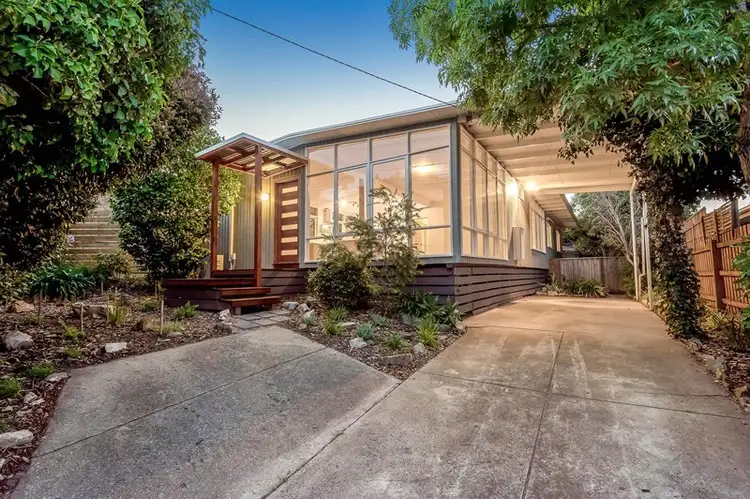 33 Wynden Drive, Frankston VIC 3199