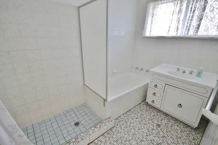 Sixth view of Homely house listing, 6 Cherry Court, Young NSW 2594