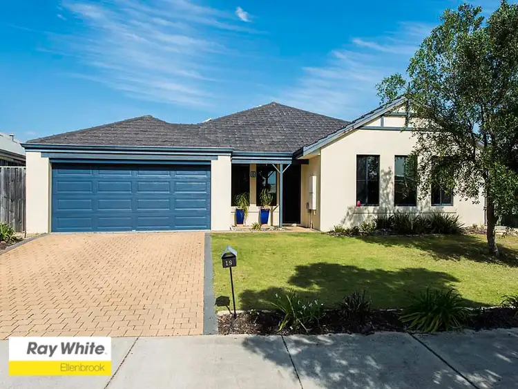 18 Farmaner Parkway, Ellenbrook WA 6069