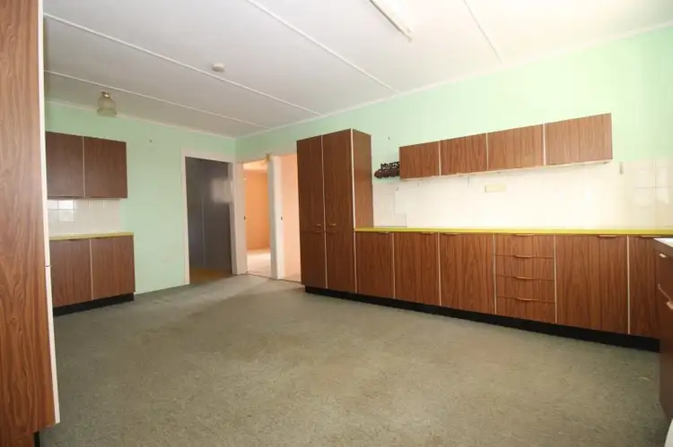 Fifth view of Homely house listing, 39 Roberts Street, Emerald QLD 4720
