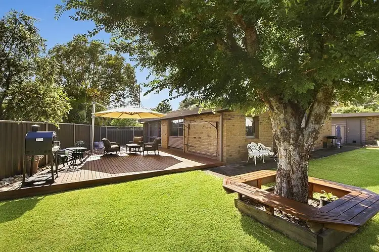 Third view of Homely house listing, 8 Shoreview Close, Point Clare NSW 2250