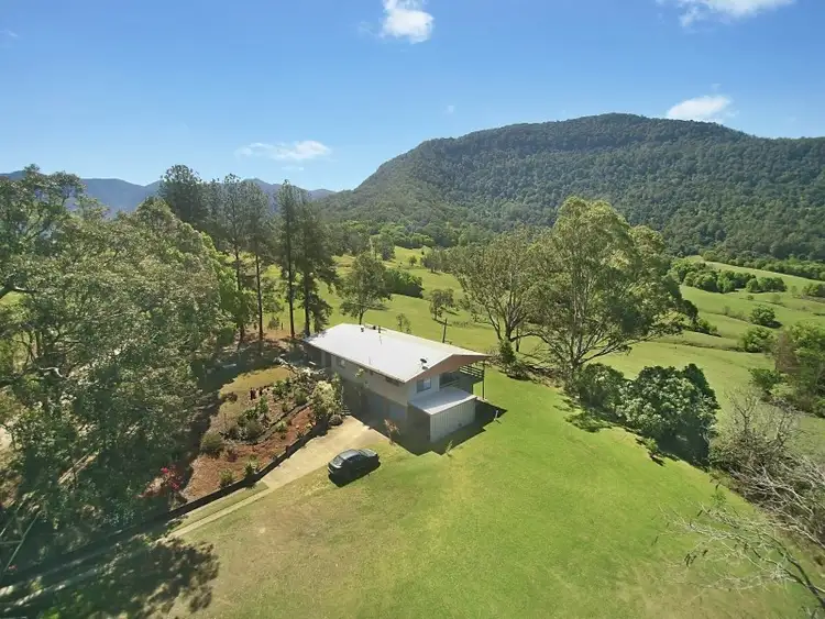 118 Hoggs Road, Tyalgum NSW 2484