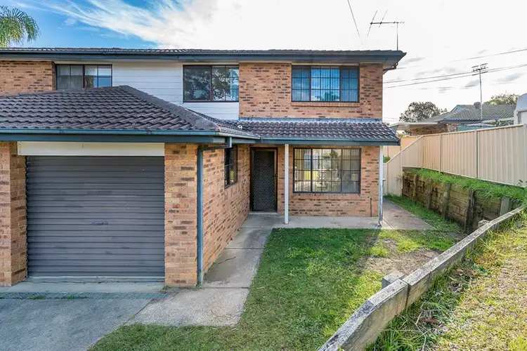 Fifth view of Homely house listing, 17 Lisa Close, Bateau Bay NSW 2261