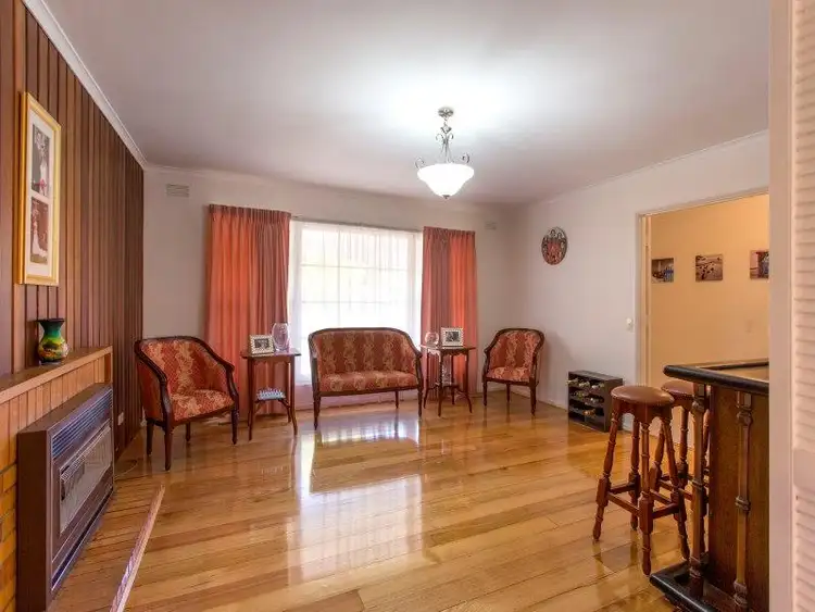 Second view of Homely house listing, 2 Kanya Court, Frankston VIC 3199