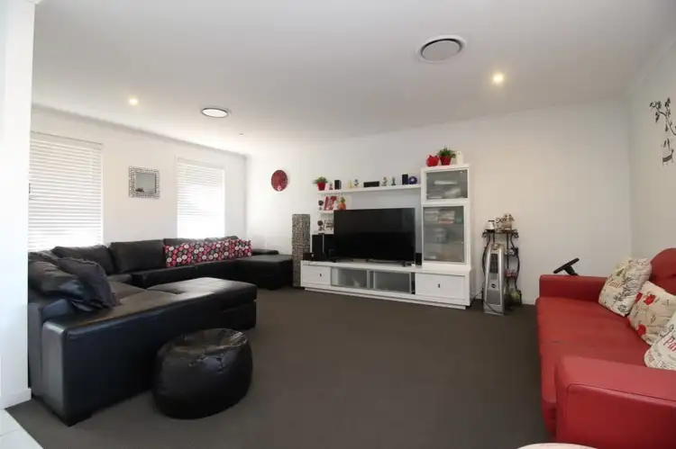 Fifth view of Homely house listing, 3 Thornton Street, Emerald QLD 4720