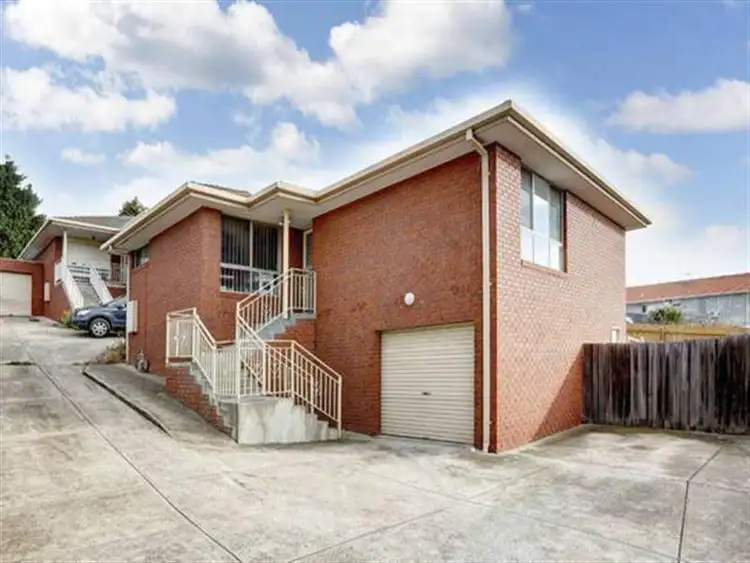 2/20 Shankland Boulevard, Meadow Heights VIC 3048