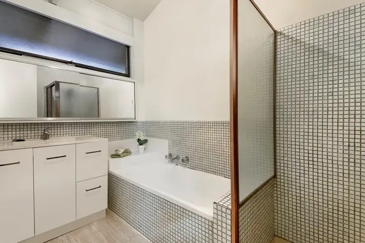 Seventh view of Homely house listing, 5 Selwyn Court, Templestowe VIC 3106