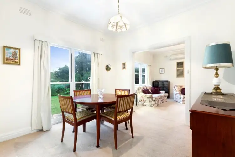 Fourth view of Homely house listing, 3 Mckenzie Court, Oakleigh East VIC 3166