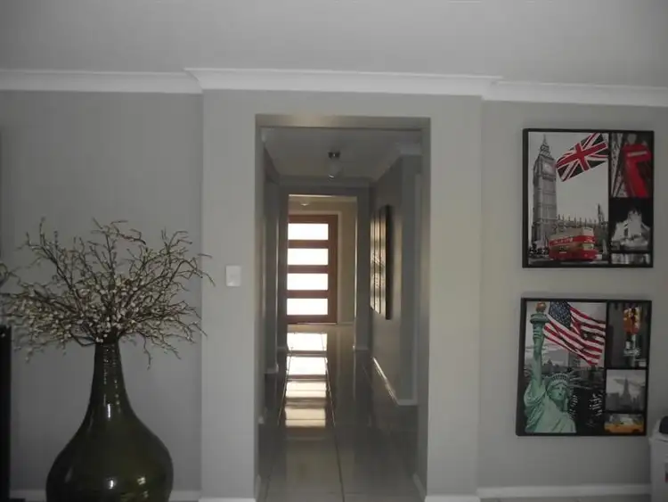 Seventh view of Homely house listing, 8 Vaucluse Place, Parkes NSW 2870