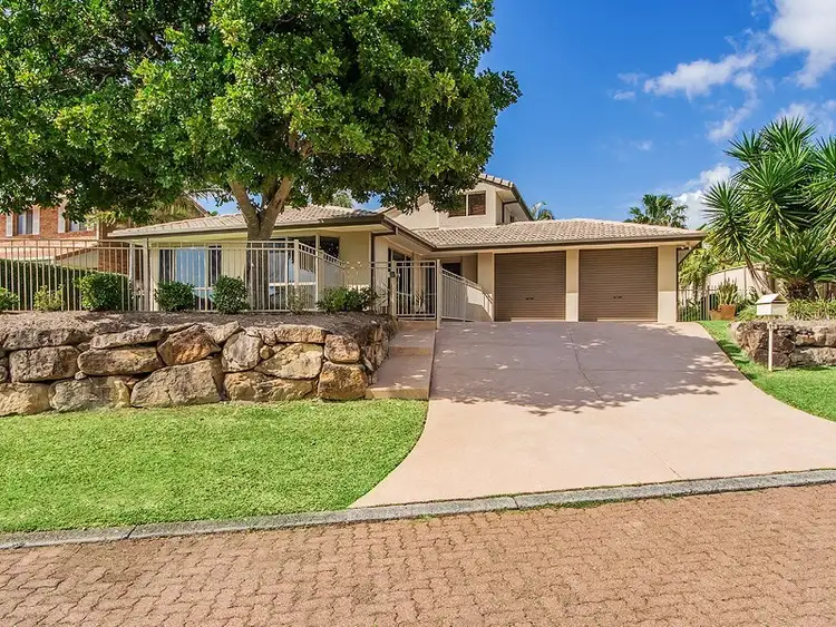 11 Pinnacle Court, Robina QLD 4226