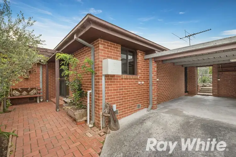 2/15 Begonia Street, Box Hill South VIC 3128