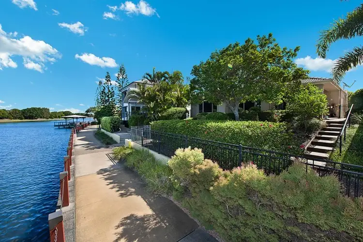14 Sanibel Court, Kawana Island QLD 4575