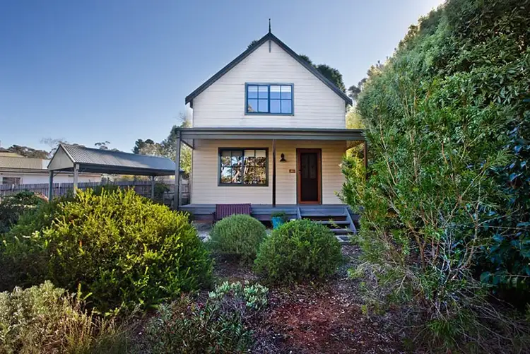 2 Cross Street, Blackheath NSW 2785