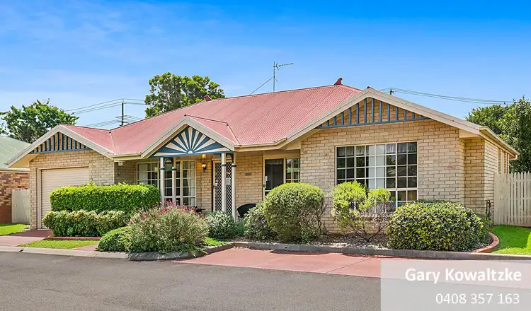 2/279 Mackenzie Street, Centenary Heights QLD 4350