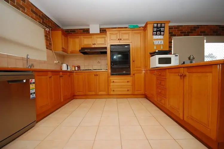 20 Clifton Boulevarde, Griffith NSW 2680