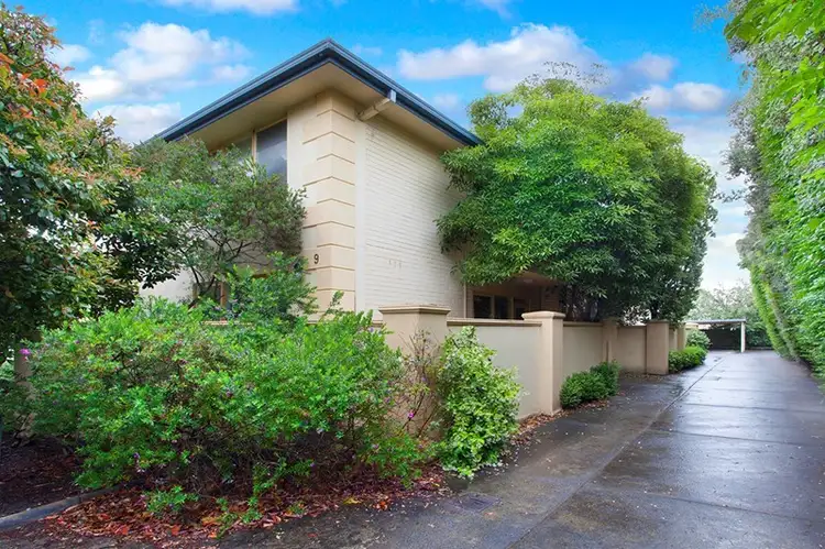 Second view of Homely apartment listing, 1/9 Ormond Road, Ormond VIC 3204