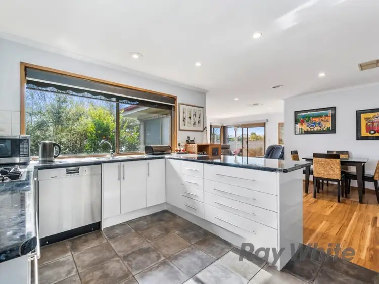 Fifth view of Homely house listing, 2 Rivergum Avenue, Benalla VIC 3672