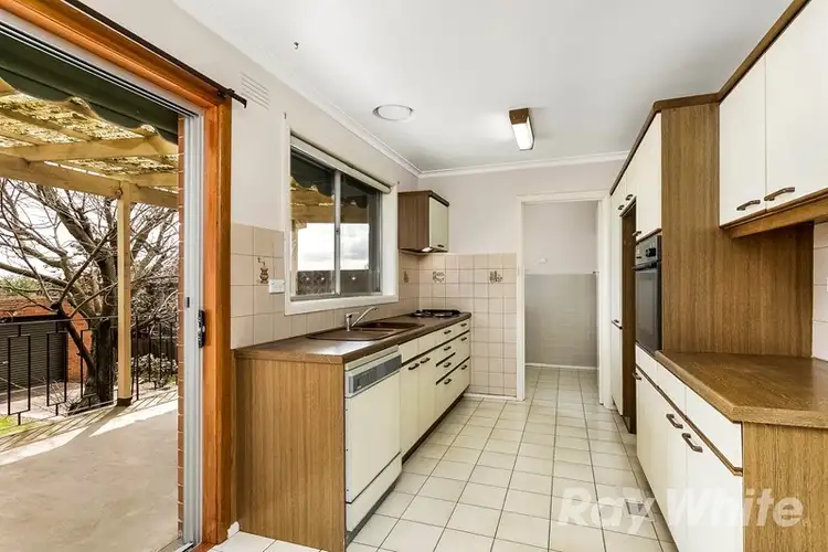 Sixth view of Homely house listing, 3 Adrienne Crescent, Mount Waverley VIC 3149