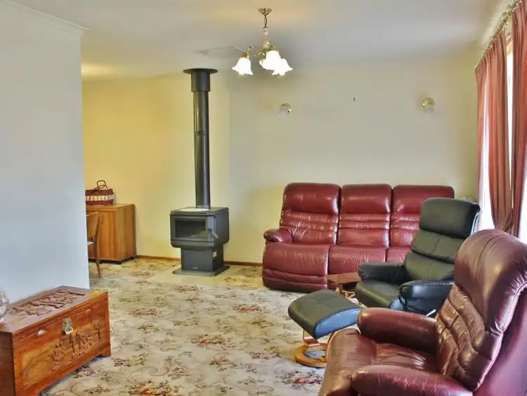 Second view of Homely house listing, 6 Kingfisher Court, Murray Bridge SA 5253