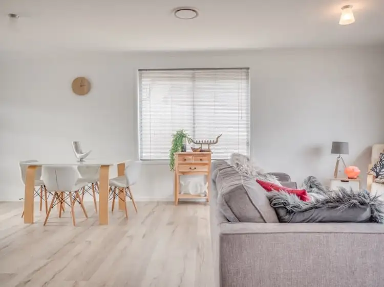 14 Mayfield Crescent