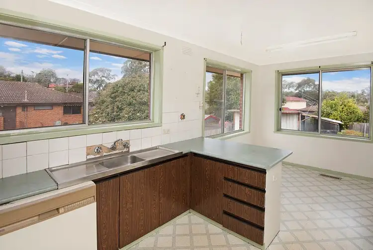 Third view of Homely house listing, 5 Madison Court, Bundoora VIC 3083