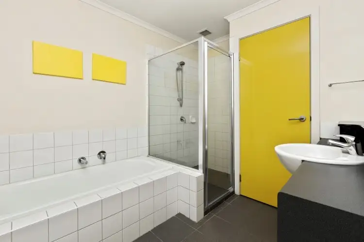 Fifth view of Homely apartment listing, 10/3 Sovereign Point Court, Doncaster VIC 3108