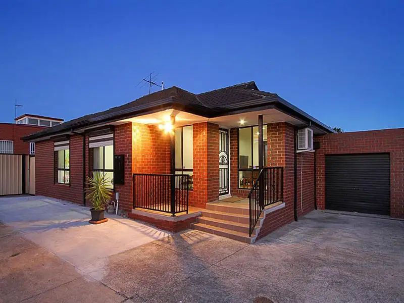 Main view of Homely villa listing, 2/2 Heyington Avenue, Thomastown VIC 3074