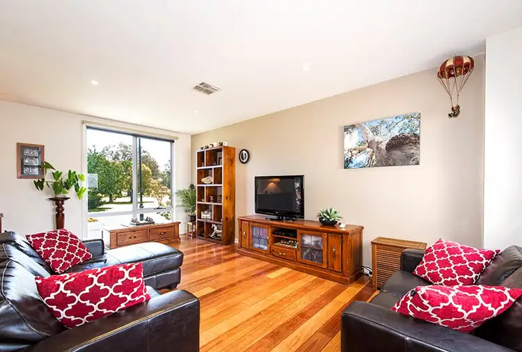 26 Springthorpe Boulevard, Macleod VIC 3085