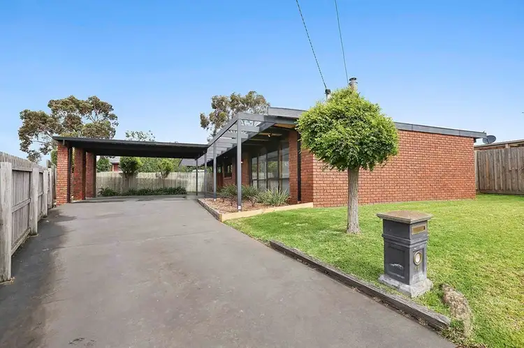 12 Longueville Lane, Grovedale VIC 3216