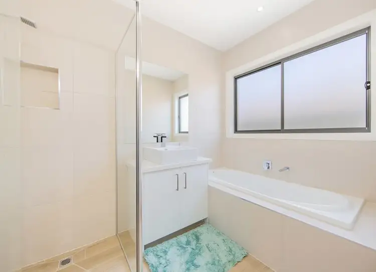 Sixth view of Homely house listing, 18 Isabella Court, Albanvale VIC 3021