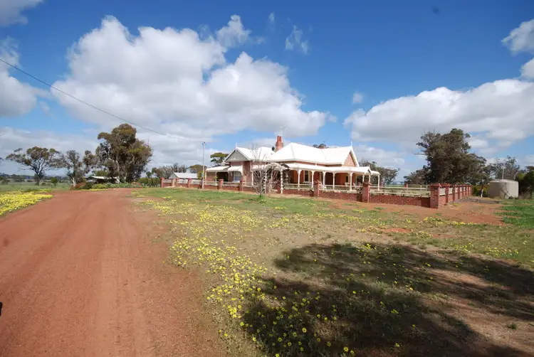 Fifth view of Homely house listing, 2336 Wagin Dumbleyung Road, Dumbleyung WA 6350