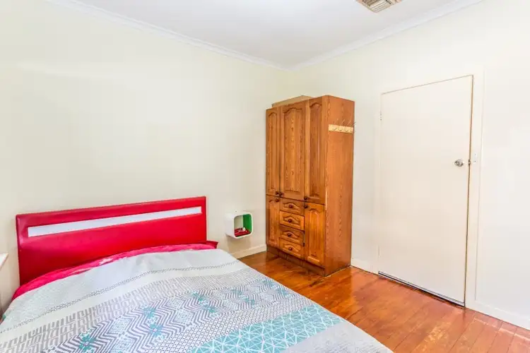 Seventh view of Homely house listing, 11 Craigielea Avenue, St Albans VIC 3021