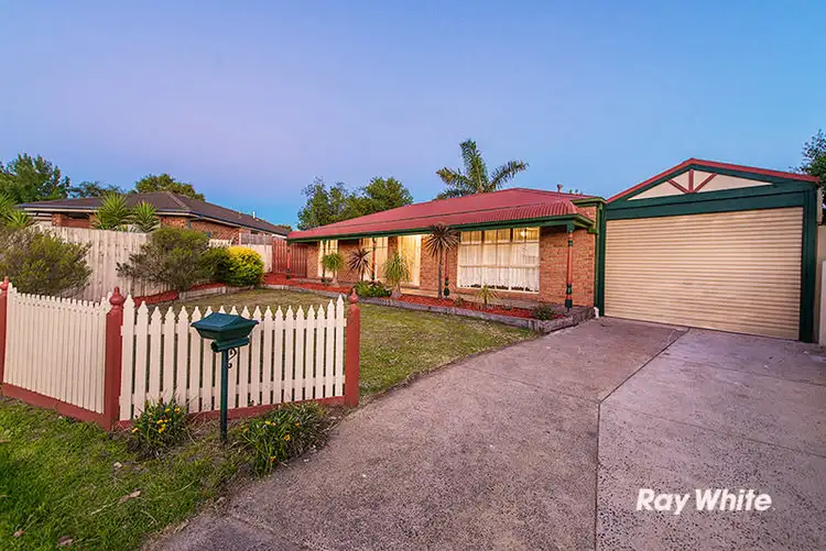 5 Vincent Court, Cranbourne North VIC 3977