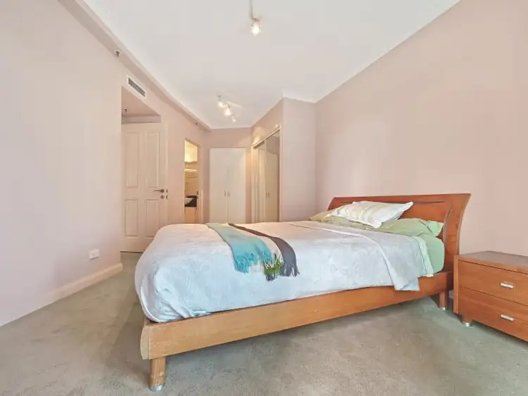 Third view of Homely apartment listing, 73/35 Howard Street, Brisbane QLD 4000