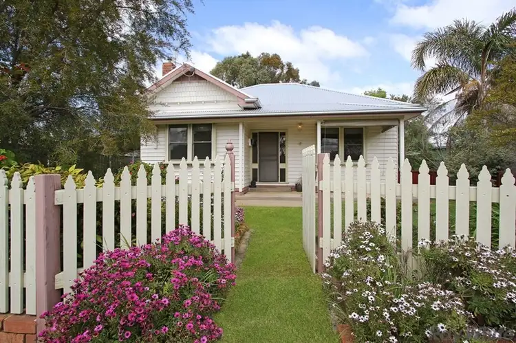 11 Purcell Street, Benalla VIC 3672