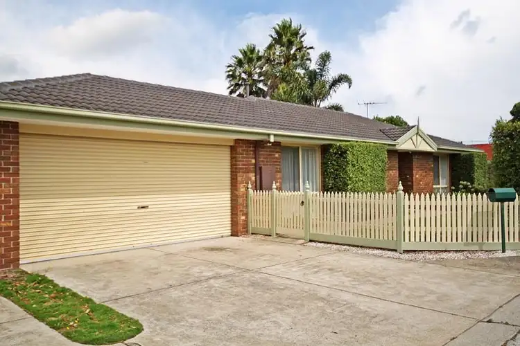 28 Cross Road, Chelsea VIC 3196