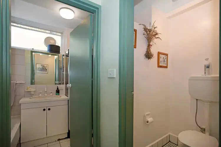 Sixth view of Homely apartment listing, 2/152 Alma Road, St Kilda East VIC 3183
