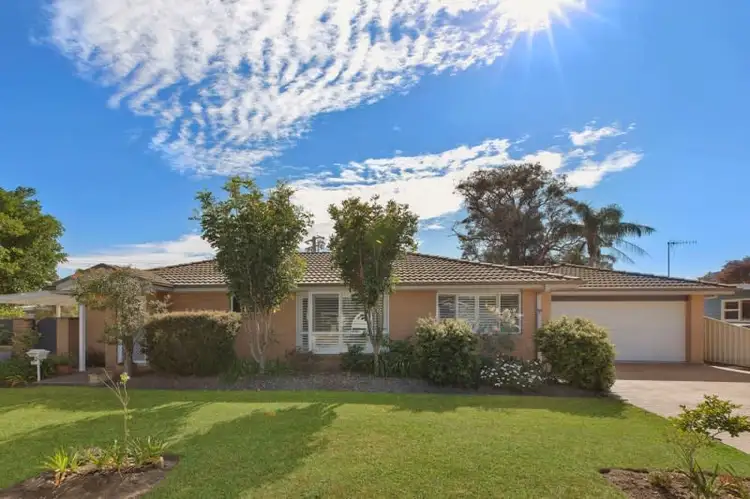 Main view of Homely house listing, 39 Shamrock Drive, Berkeley Vale NSW 2261