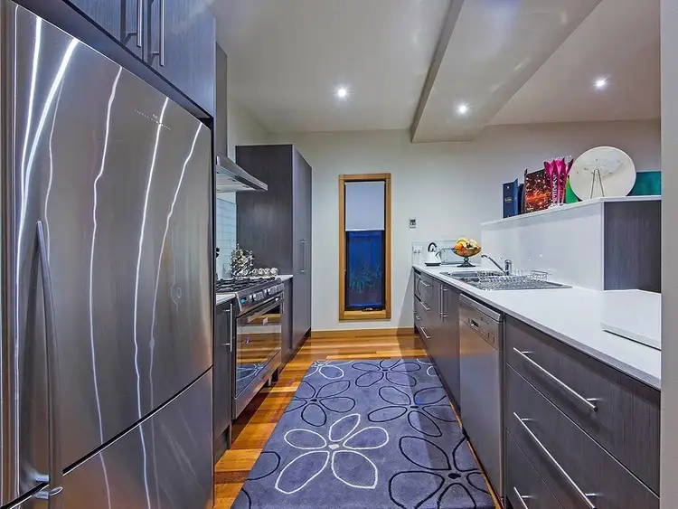 Seventh view of Homely house listing, 2 Mayflower Mews, Sanctuary Lakes VIC 3030