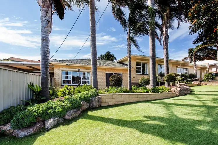 16 Atkins Crescent, Morphett Vale SA 5162