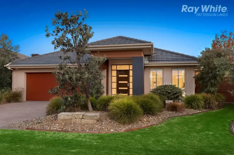 12 Binglebay Avenue, Waterways VIC 3195