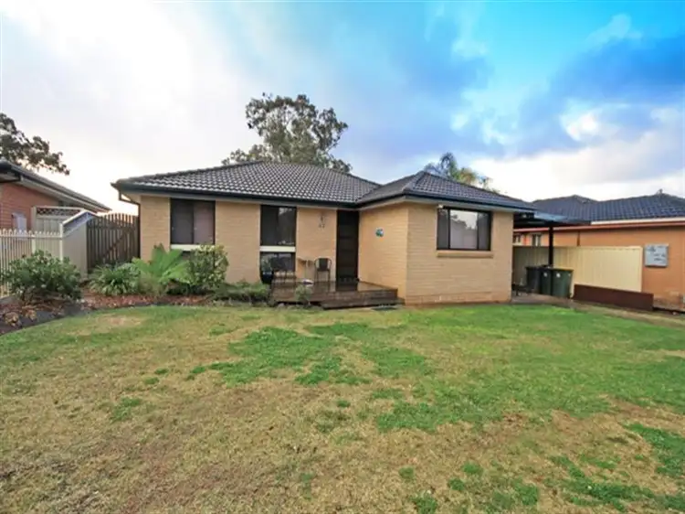 63 Helicia Road, Macquarie Fields NSW 2564